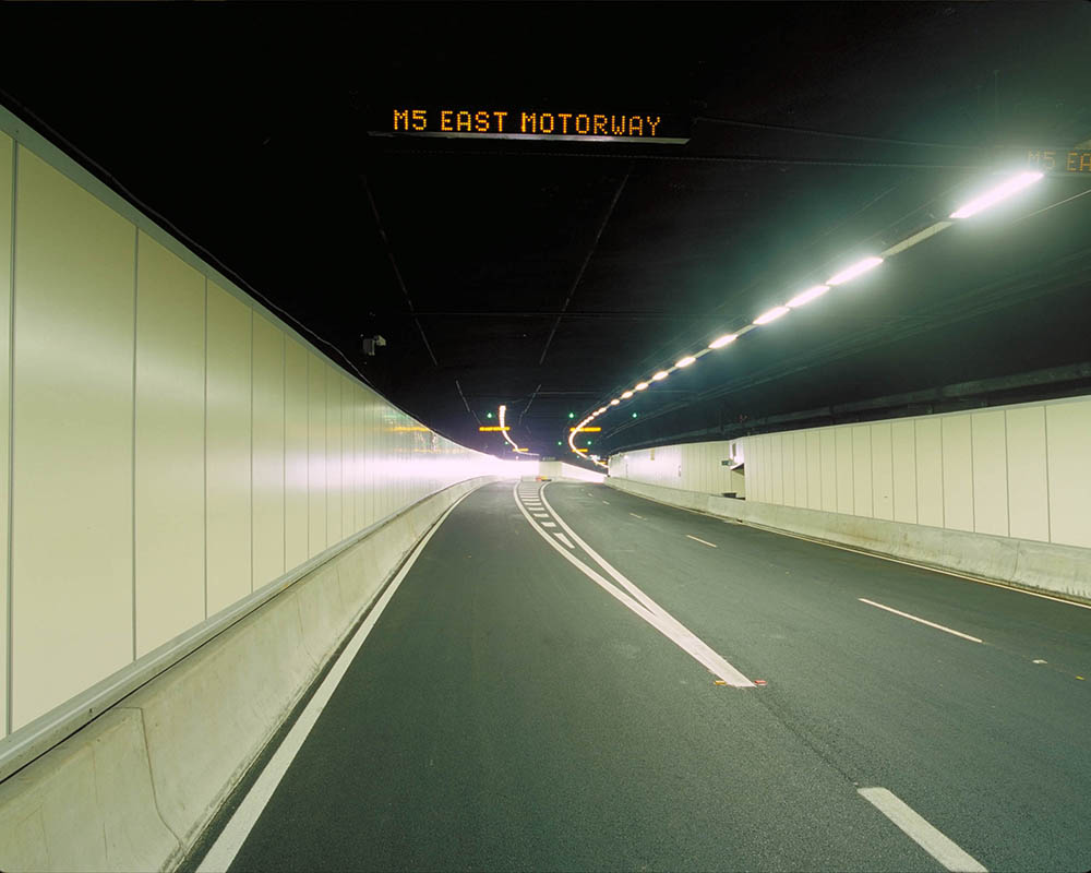 DSI Facades :: M5 tunnel VitraPanel